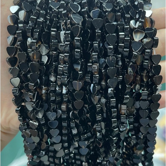 No_1013_Natural Black Striped Agate Flat Heart_6mm_(Sold Per Strand)