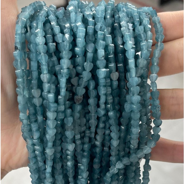 No_675_Enhanced Ink Blue Chalcedony Flat Heart_4mm_(Sold Per Strand)