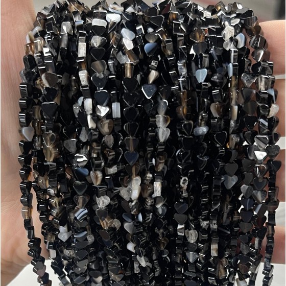 No_690_Natural Black Striped Agate Flat Heart_4mm_(Sold Per Strand)