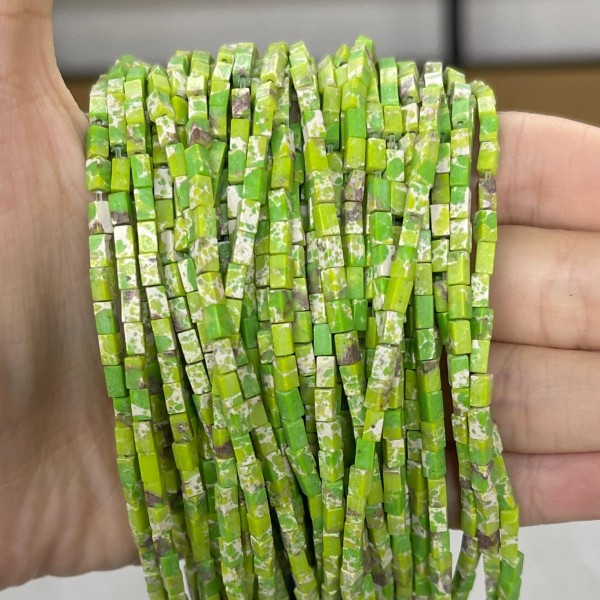 No_932_Synthetic Green Imperial Jasper Small Rectangle Beads_2*4mm_(Sold Per Strand)