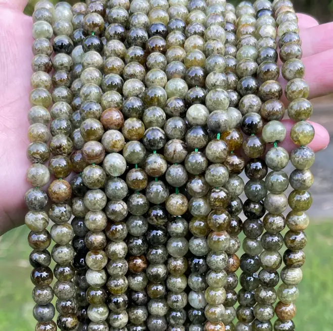 No_4004_Natural Green Garnet Beads_8mm_(Sold Per Strand)